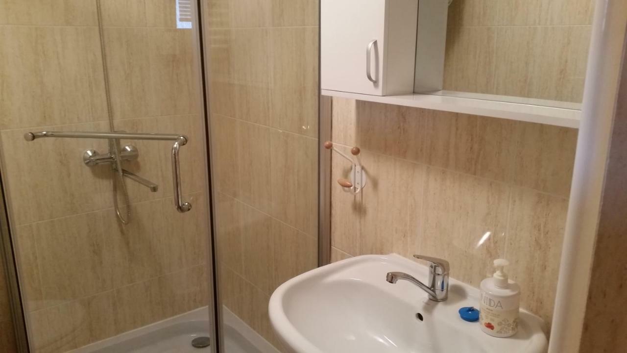 Vasarnamis Zarasuose Villa Zarasai Exteriör bild